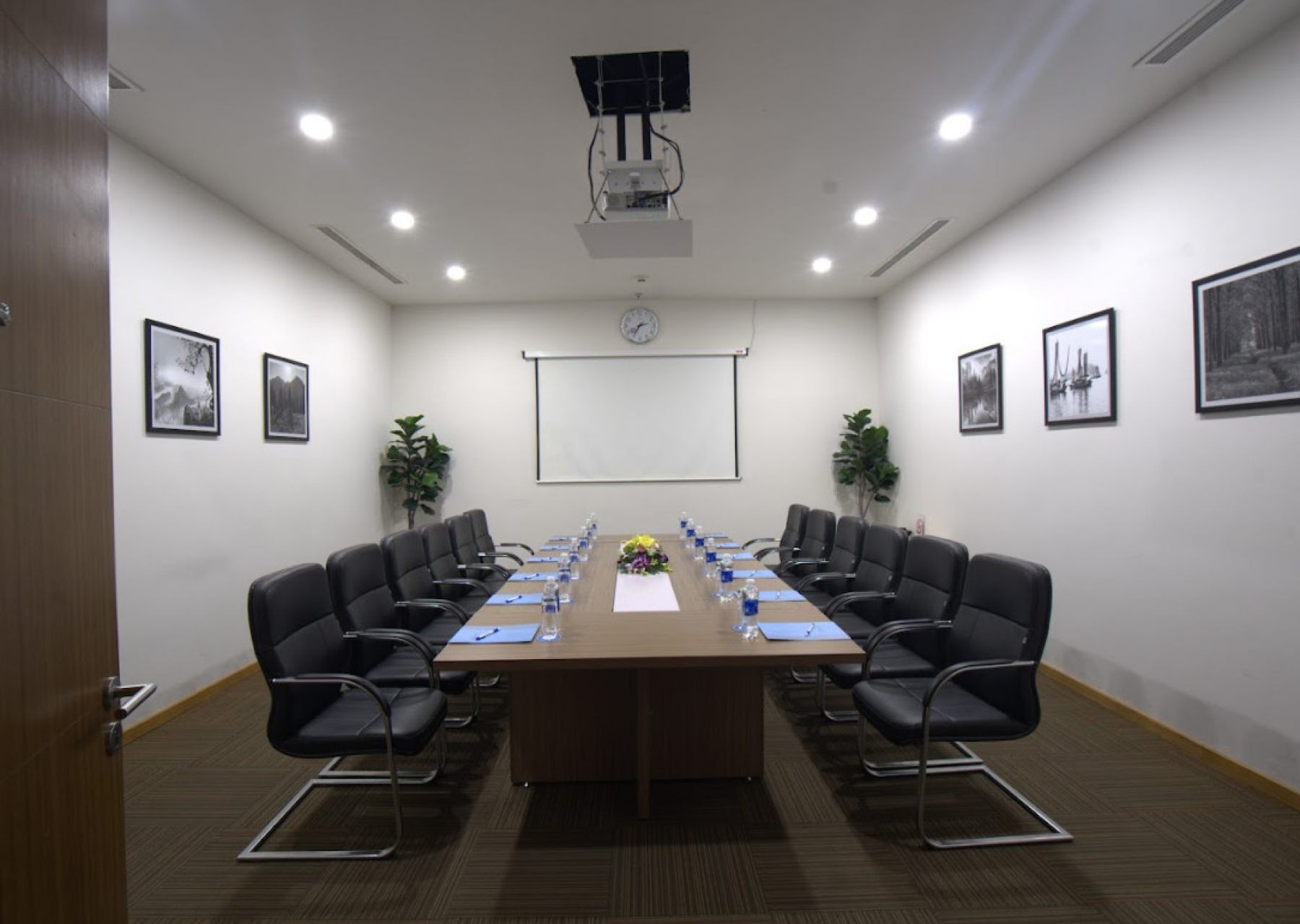 Phòng Họp Sapphire