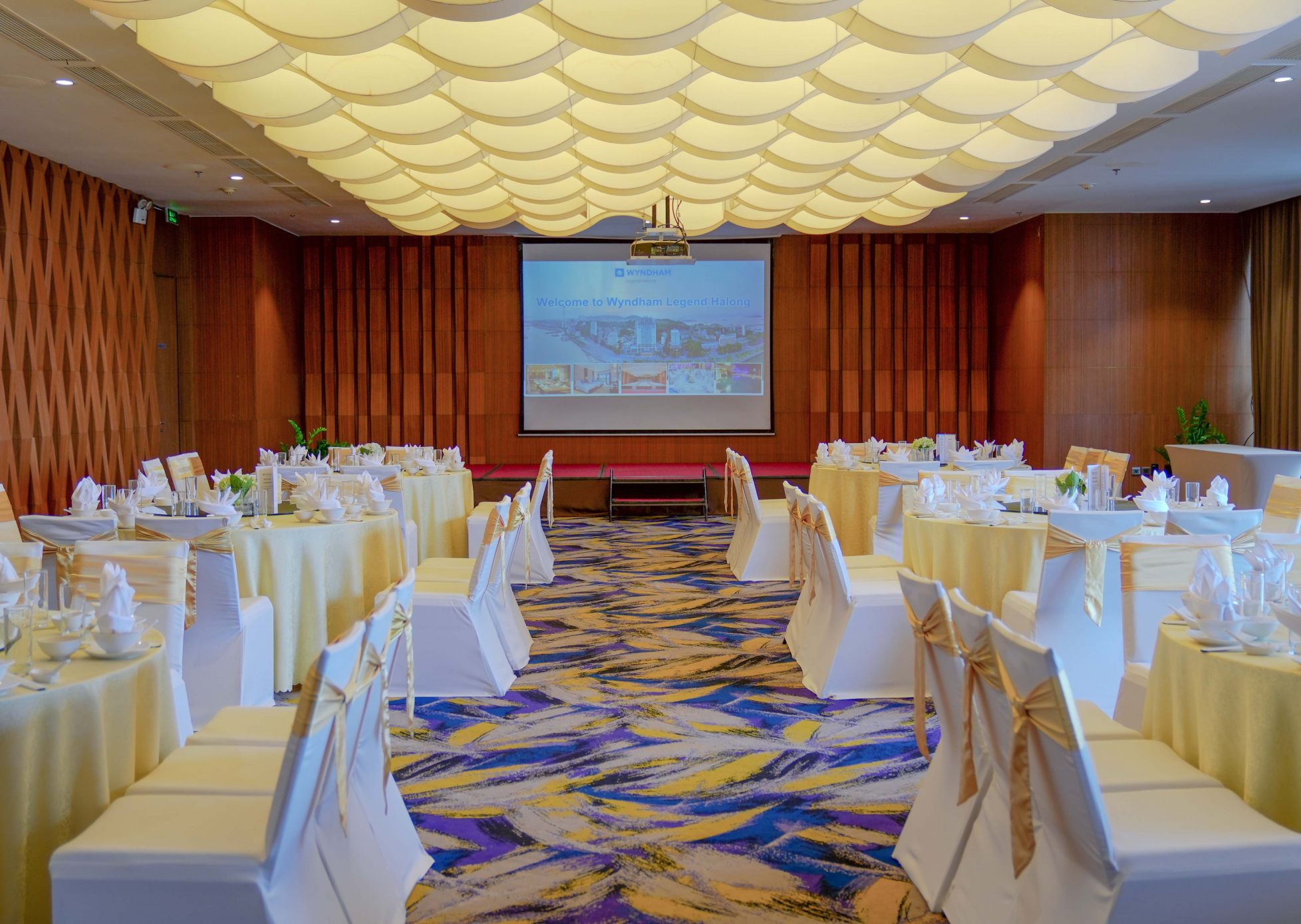 TỔ CHỨC TIỆC CUỐI NĂM LÝ TƯỞNG TẠI WYNDHAM LEGEND HALONG
