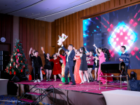 chu-de-tiec-tat-nien