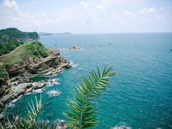 Tận hưởng kỳ nghỉ bình yên trên đảo Cô Tô