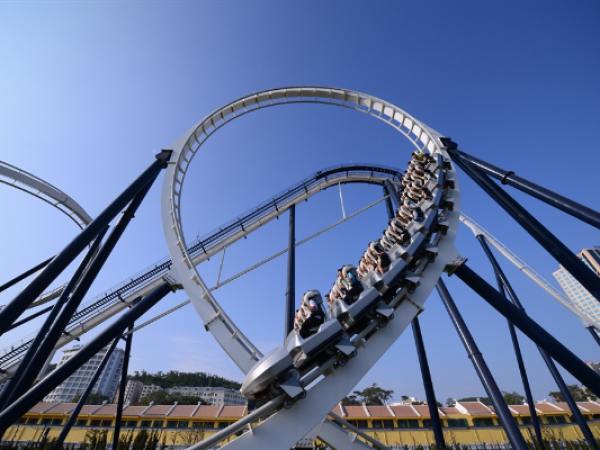 Du xuân Hạ Long trên tàu lượn siêu tốc dài nhất châu Á