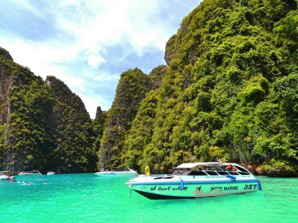 Vịnh Hạ Long - địa điểm selfie đẹp nhất hành tinh