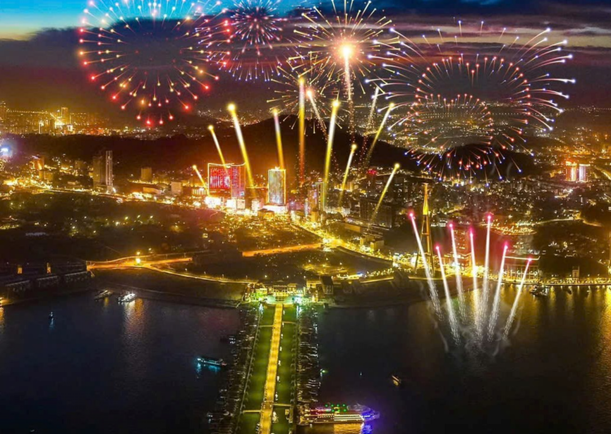 ha-long-year-end-festivals