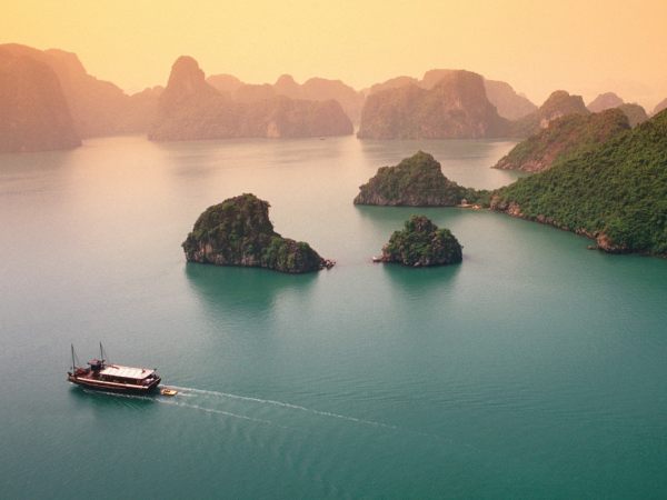 Top Reasons To Fall In Love With Ha Long Bay